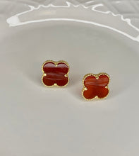 Load image into Gallery viewer, Little Clover Earrings