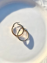 Load image into Gallery viewer, Small Sachi Hoops