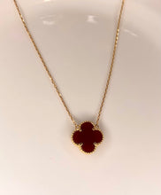 Load image into Gallery viewer, Little Clover Necklace