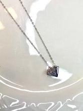 Load image into Gallery viewer, Dancing Necklace