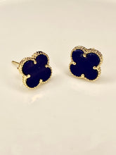 Load image into Gallery viewer, Little Clover Earrings
