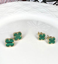 Load image into Gallery viewer, Little Clover Earrings