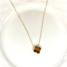 Load image into Gallery viewer, Little Clover Necklace
